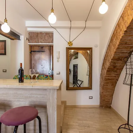 Lovely In Via Della Scala, Trastevere *