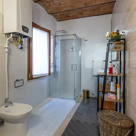 Appartamento Lovely In Via Della Scala, Trastevere